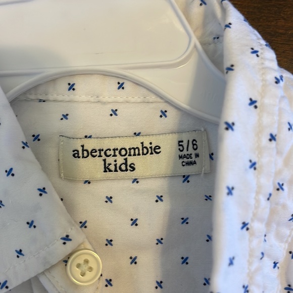 A&F Kids button down - Picture 2 of 3